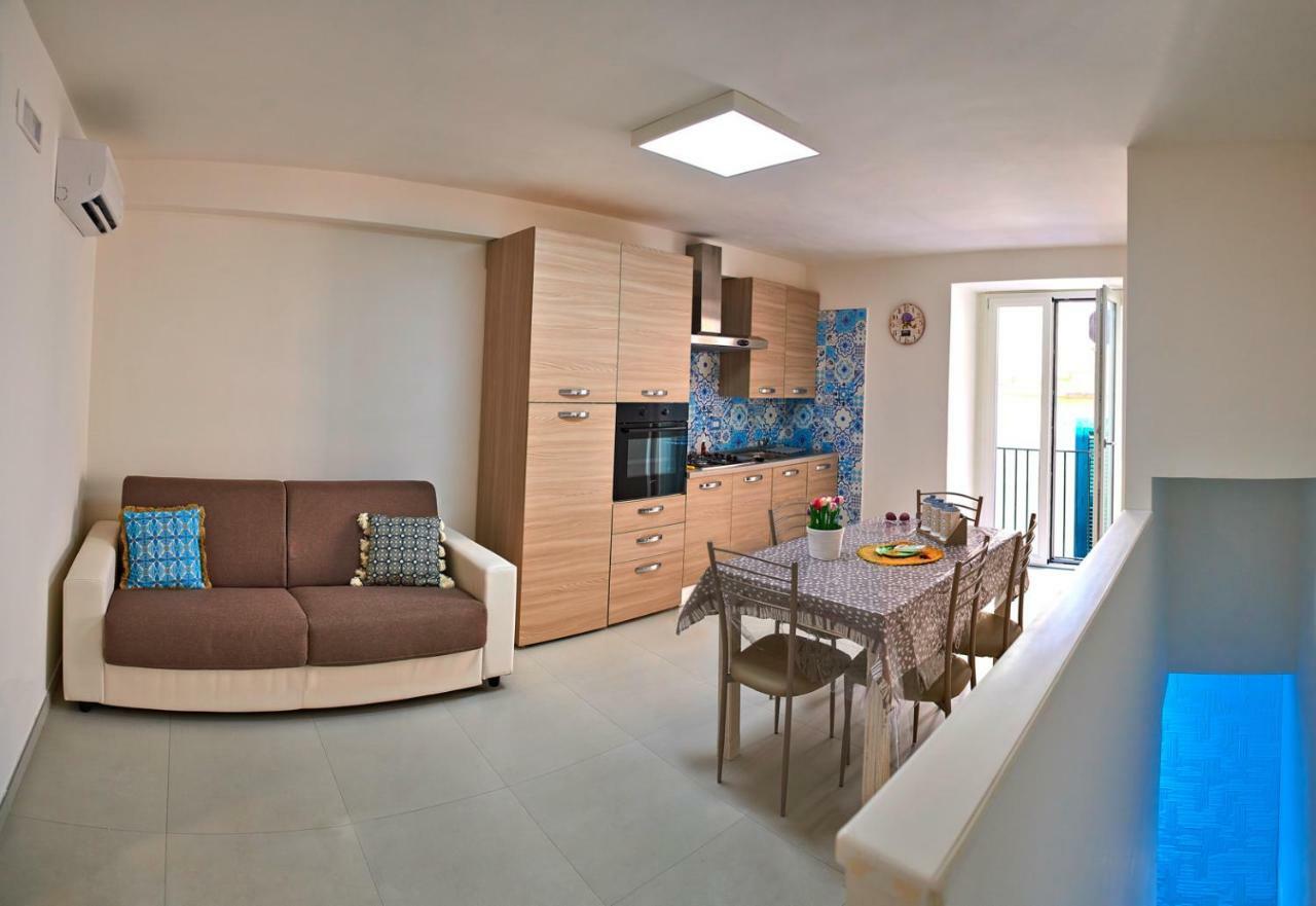 Casa Sul Corso Lägenhet Salerno Exteriör bild